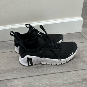 Nike Metcon Sneakers